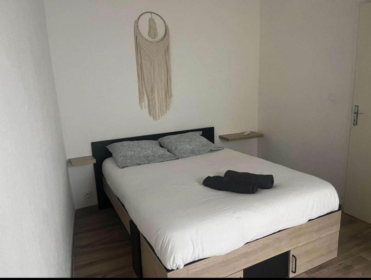 Apartament Delice De Nîmes Zewnętrze zdjęcie